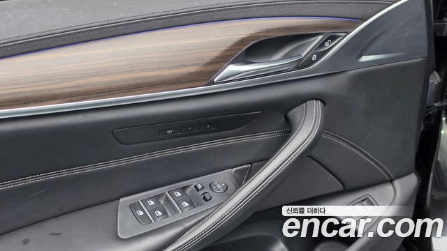 BMW 5 Series (G30) 530i Luxury Plus 2018 — фото 35