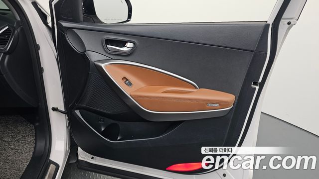 Hyundai Santa Fe The Prime Diesel 2.0 2WD Exclusive Special 2016 — фото 24
