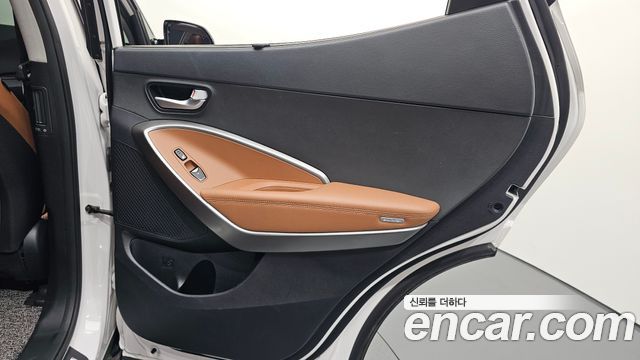 Hyundai Santa Fe The Prime Diesel 2.0 2WD Exclusive Special 2016 — фото 25