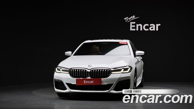 BMW 5 Series (G30) 520i M Sport 2023 — фото 3