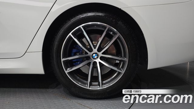 BMW 5 Series (G30) 520i M Sport 2023 — фото 21
