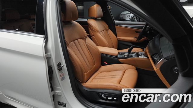 BMW 5 Series (G30) 520i M Sport 2023 — фото 26