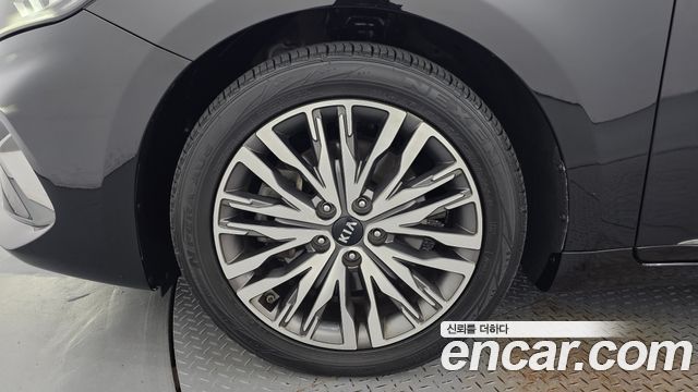 Kia K7 Premier 2.5 GDI Noblesse 2020 — фото 5