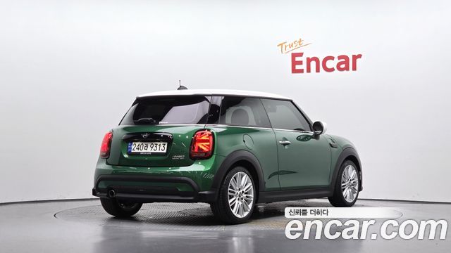 MINI Cooper Classic Third Generation 2023 — фото 2