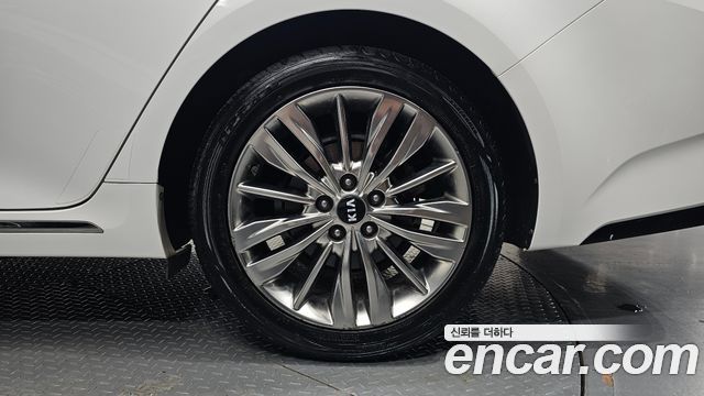 Kia K5 (II) 2.0 Prestige 2020 — фото 5