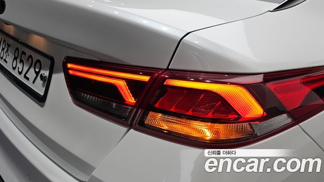 Kia K5 (II) 2.0 Prestige 2020 — фото 23
