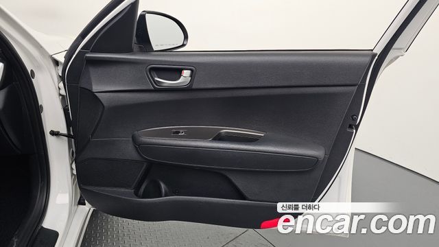 Kia K5 (II) 2.0 Prestige 2020 — фото 24
