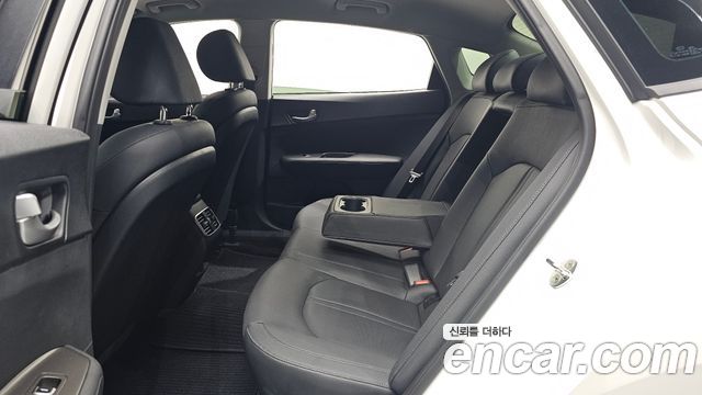 Kia K5 (II) 2.0 Prestige 2020 — фото 30