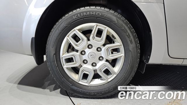 Hyundai Staria Cargo 5-Seater Modern 2023 — фото 5
