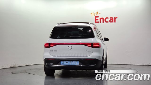 Mercedes-Benz EQB (X243) EQB300 4MATIC Progressive 2026 — фото 4