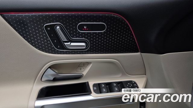 Mercedes-Benz EQB (X243) EQB300 4MATIC Progressive 2026 — фото 17