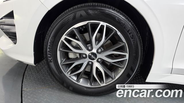 Kia K5 (III) 2.0 Noblesse 2023 — фото 5