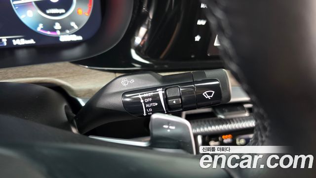 Kia K5 (III) 2.0 Noblesse 2023 — фото 29