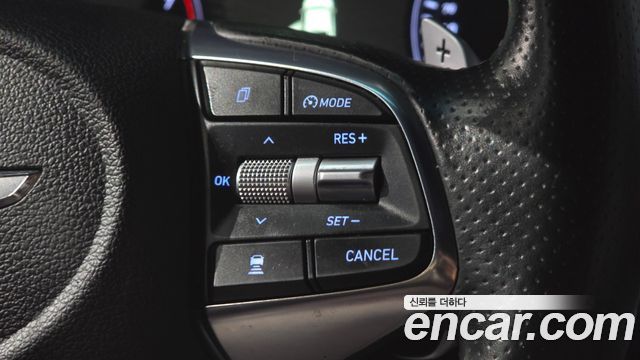 Genesis G70 2.0T Sport Package 2018 — фото 23