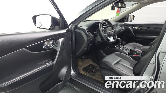 Nissan X-Trail 2.5 Tech 4WD 2018 — фото 10