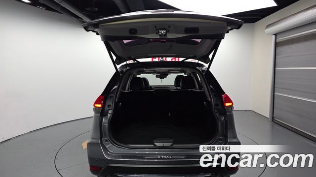 Nissan X-Trail 2.5 Tech 4WD 2018 — фото 20