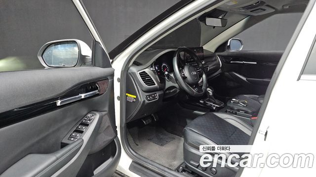 Kia Seltos Diesel 1.6 2WD Noblesse 2020 — фото 10