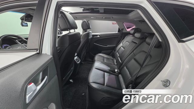 Hyundai Tucson Diesel 1.7 2WD Premium 2018 — фото 17