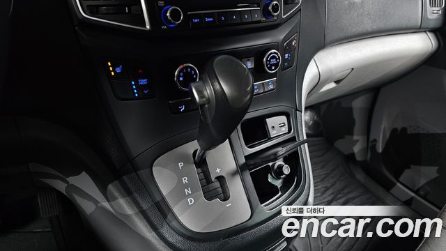 Hyundai Grand Starex Wagon 12-Seater Smart 2020 — фото 9