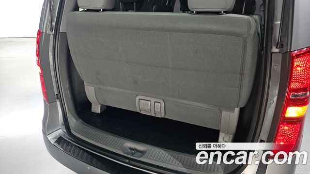 Hyundai Grand Starex Wagon 12-Seater Smart 2020 — фото 20