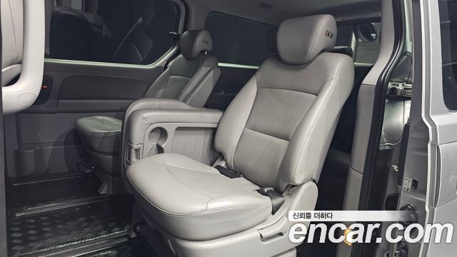 Hyundai Grand Starex Wagon 12-Seater Smart 2020 — фото 27