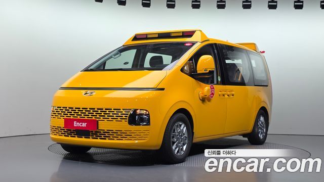 Hyundai Staria L3.5  Kinder Safety Car 15-Seater 2024 — фото 1