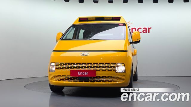Hyundai Staria L3.5  Kinder Safety Car 15-Seater 2024 — фото 3