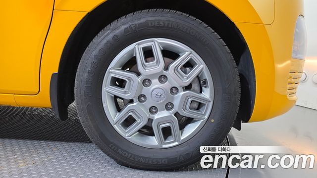 Hyundai Staria L3.5  Kinder Safety Car 15-Seater 2024 — фото 5