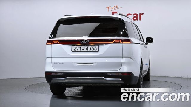 Kia Carnival (IV) Diesel 7-Seater Signature 2023 — фото 4
