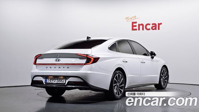 Hyundai Sonata (DN8) 2.0 Premium Family 2021 — фото 2