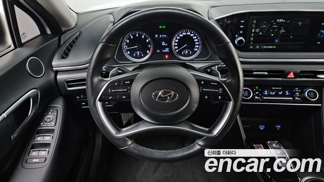 Hyundai Sonata (DN8) 2.0 Premium Family 2021 — фото 16