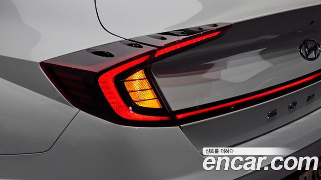 Hyundai Sonata (DN8) 2.0 Premium Family 2021 — фото 29