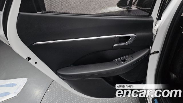 Hyundai Sonata (DN8) 2.0 Premium Family 2021 — фото 31
