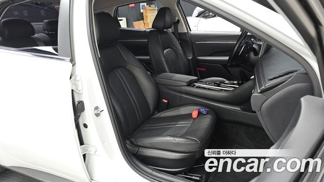 Hyundai Sonata (DN8) 2.0 Premium Family 2021 — фото 32