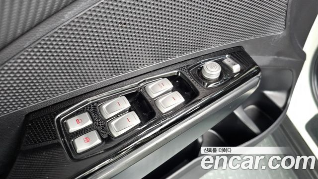 KG Mobility (SsangYong) Tivoli VX 2WD 2015 — фото 14