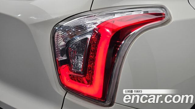 KG Mobility (SsangYong) Tivoli VX 2WD 2015 — фото 23