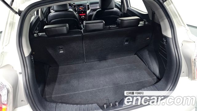 KG Mobility (SsangYong) Tivoli VX 2WD 2015 — фото 30