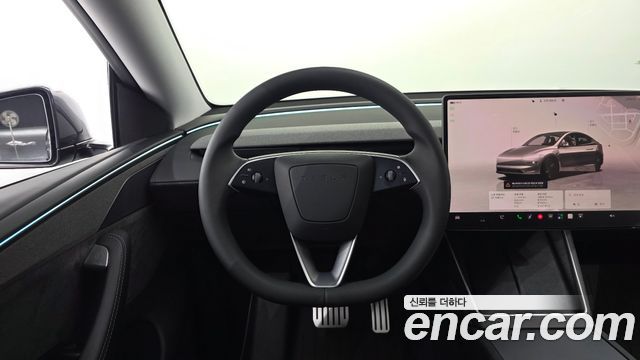 Tesla Model Y Long Range AWD 2025 — фото 16