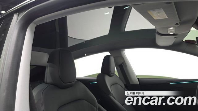 Tesla Model Y Long Range AWD 2025 — фото 22