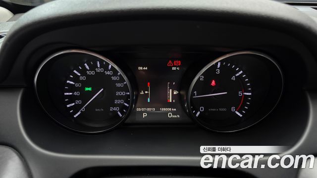 Land Rover Discovery Sport 2.0 TD4 HSE Luxury 2016 — фото 8