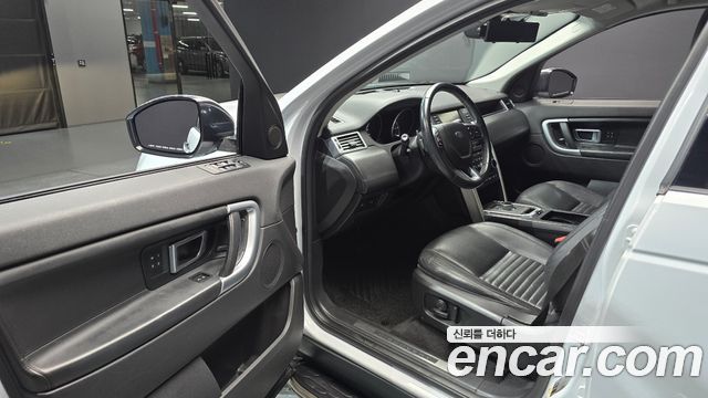 Land Rover Discovery Sport 2.0 TD4 HSE Luxury 2016 — фото 10