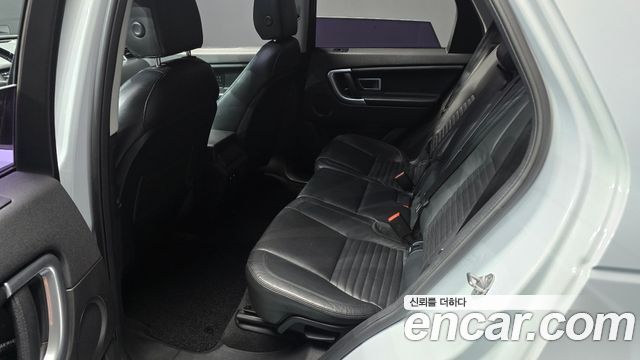 Land Rover Discovery Sport 2.0 TD4 HSE Luxury 2016 — фото 12