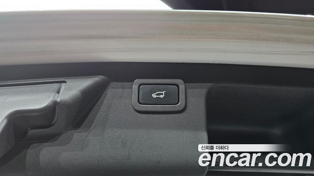 Land Rover Discovery Sport 2.0 TD4 HSE Luxury 2016 — фото 20