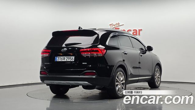 Kia Sorento Diesel 2.0 2WD Noblesse Special 2016 — фото 2