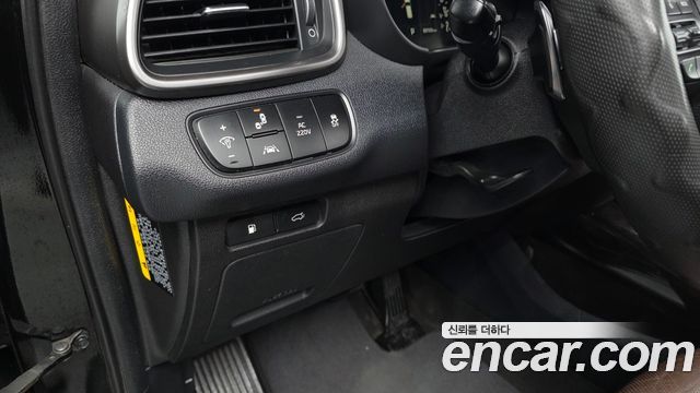 Kia Sorento Diesel 2.0 2WD Noblesse Special 2016 — фото 14