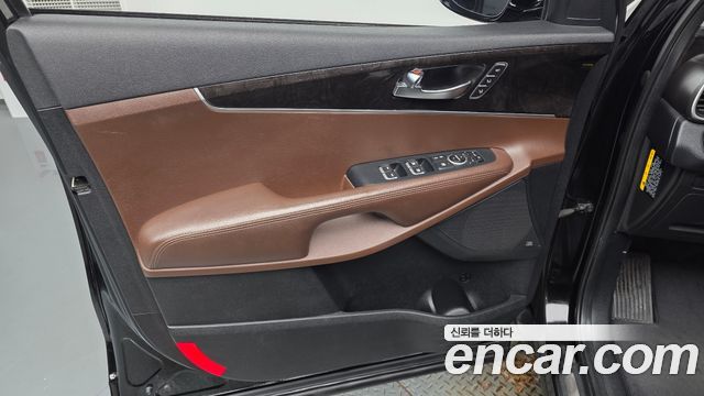 Kia Sorento Diesel 2.0 2WD Noblesse Special 2016 — фото 24