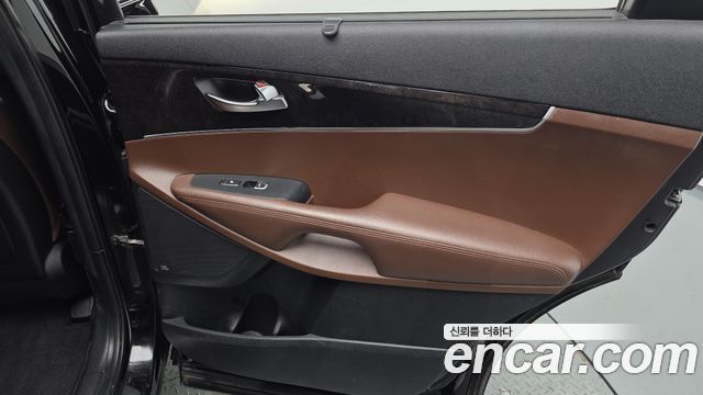 Kia Sorento Diesel 2.0 2WD Noblesse Special 2016 — фото 25