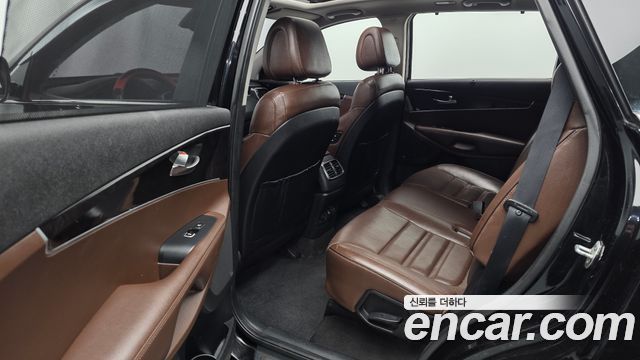 Kia Sorento Diesel 2.0 2WD Noblesse Special 2016 — фото 26