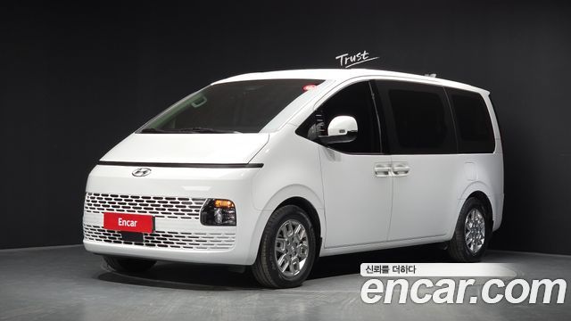 Hyundai Staria Tourer 11-Seater Modern 2023 — фото 1