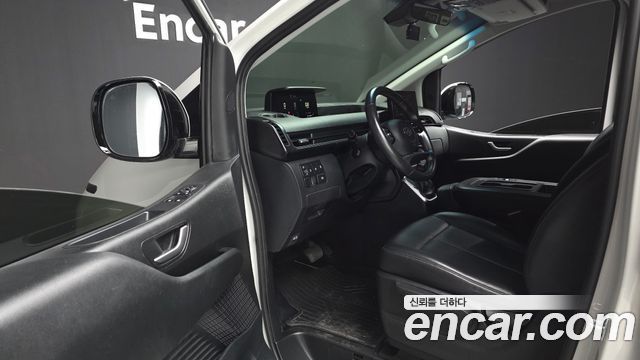 Hyundai Staria Tourer 11-Seater Modern 2023 — фото 10